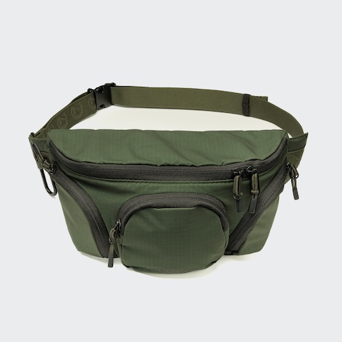 Cloud7-Belt-Bag-AKTIV-Olive-on-grey