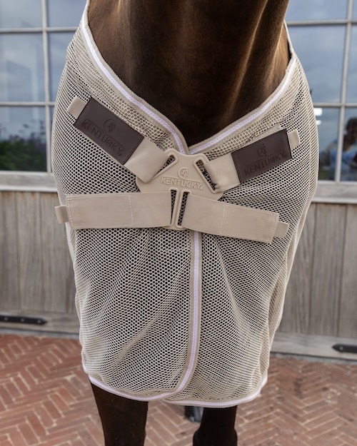 Kentucky-Horsewear-Fliegendecke-mit-Bauchteil-Comfort-Brustverschluss